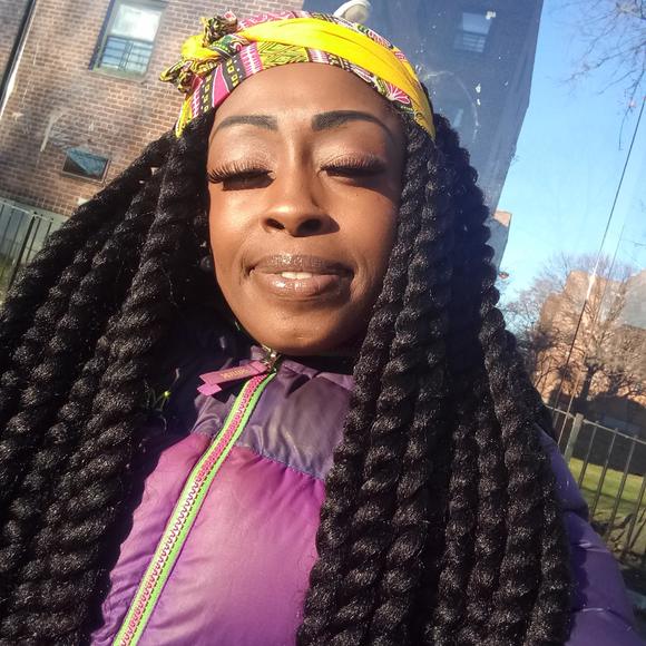 Meet your Posher, Crystal - Picture 1 of 1